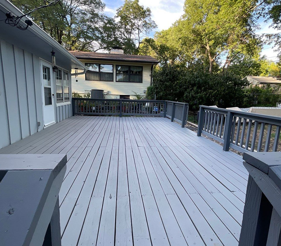 Clean deck washed by Royal Blue Power Washing in Kansas City, MO